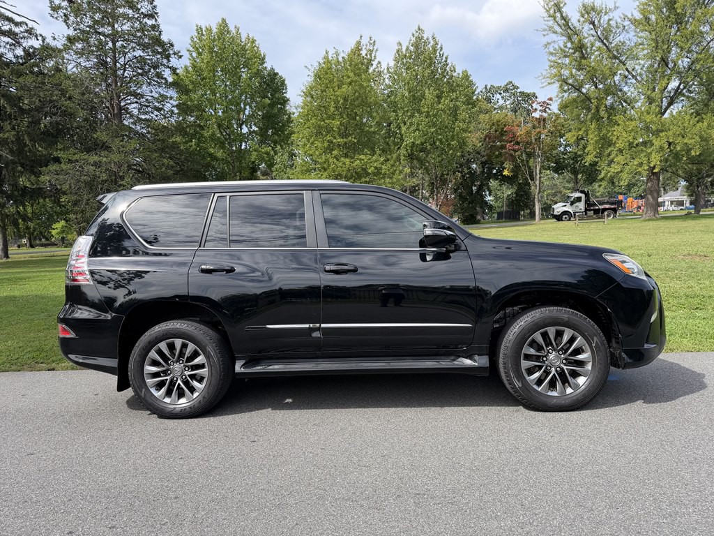 2014 Lexus GX Image 8