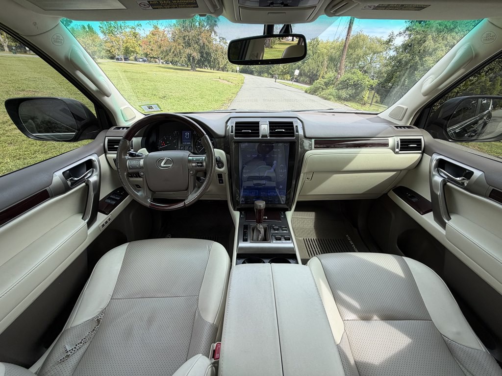 2014 Lexus GX Image 9