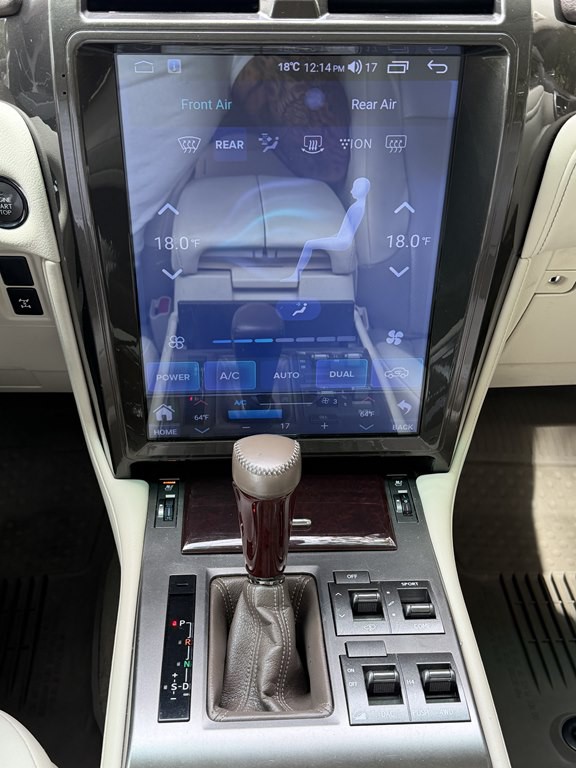 2014 Lexus GX Image 12