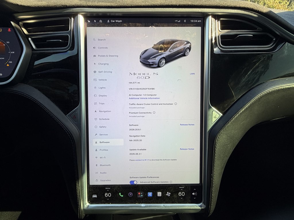 2016 Tesla Model S Image 11