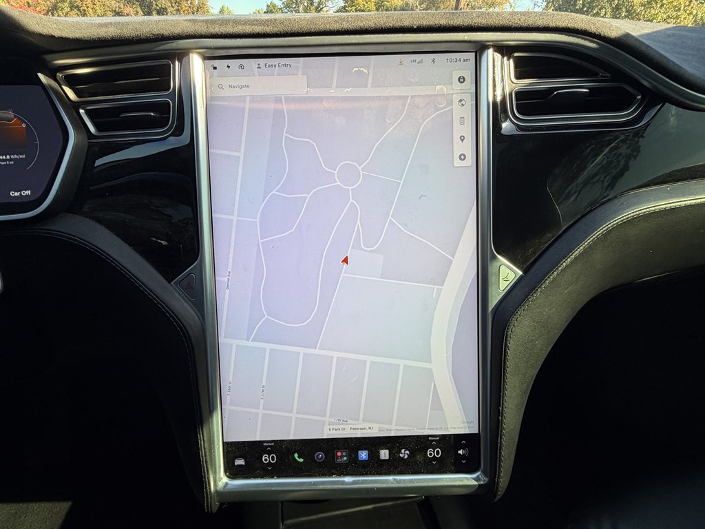 2016 Tesla Model S Image 12