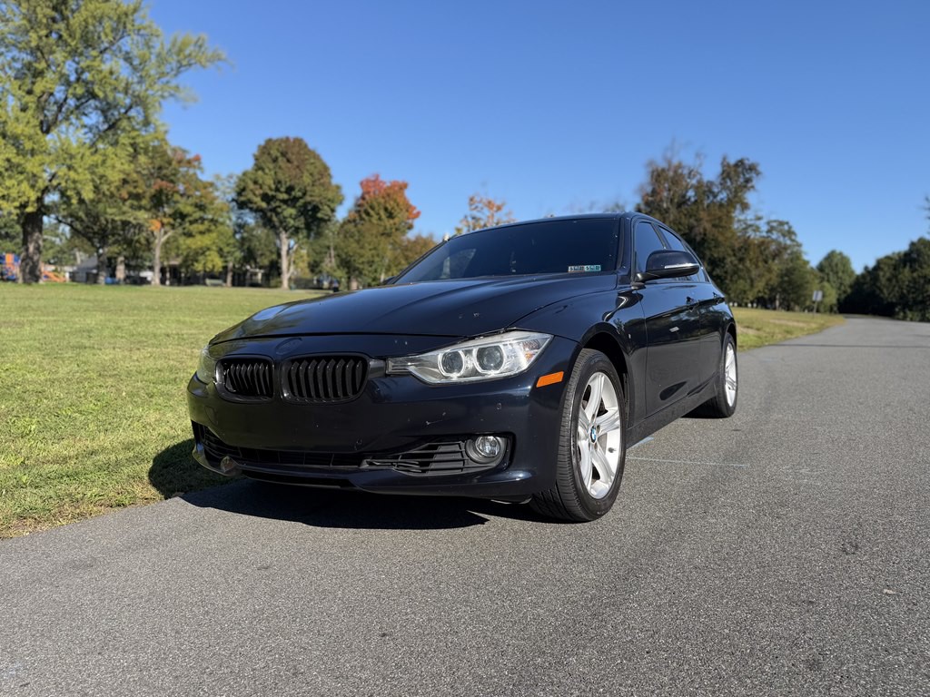 2015 BMW 3 Series Image 1