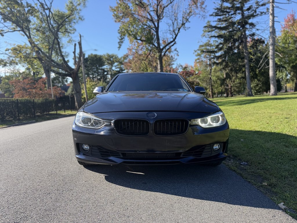 2015 BMW 3 Series Image 2