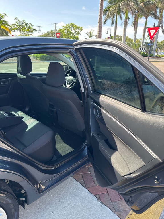 2019 Toyota Corolla Image 12