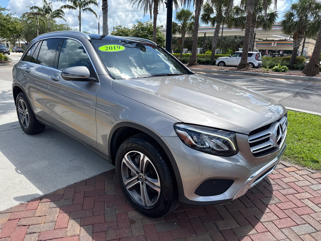 2019 Mercedes-Benz GLC-Class Image 2