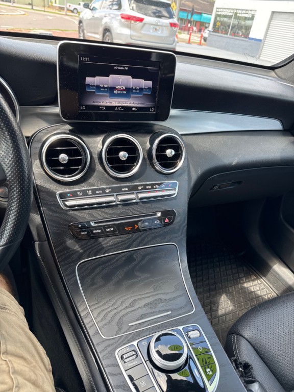 2019 Mercedes-Benz GLC-Class Image 8