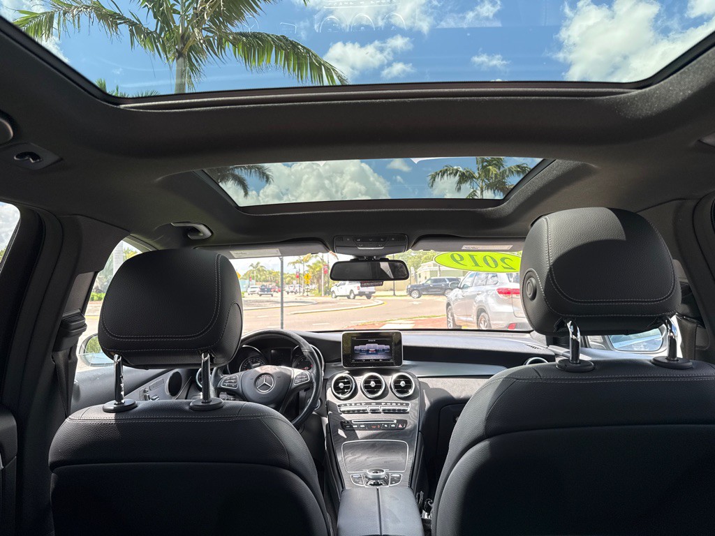 2019 Mercedes-Benz GLC-Class Image 12