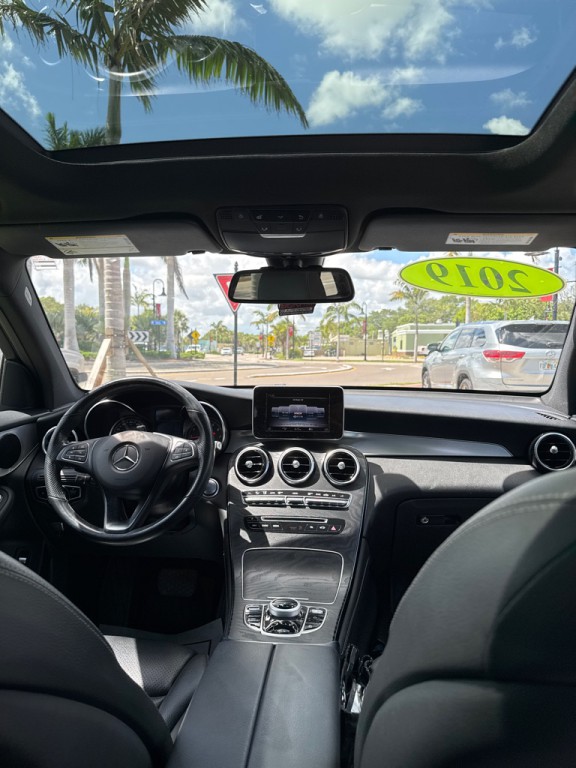 2019 Mercedes-Benz GLC-Class Image 15