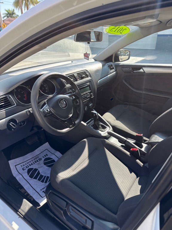 2015 Volkswagen Jetta Image 6