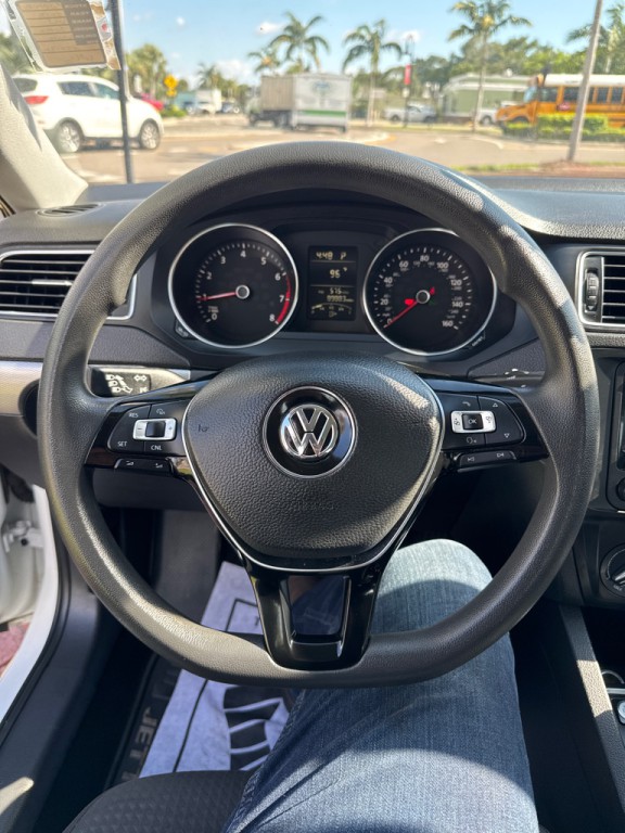 2015 Volkswagen Jetta Image 7