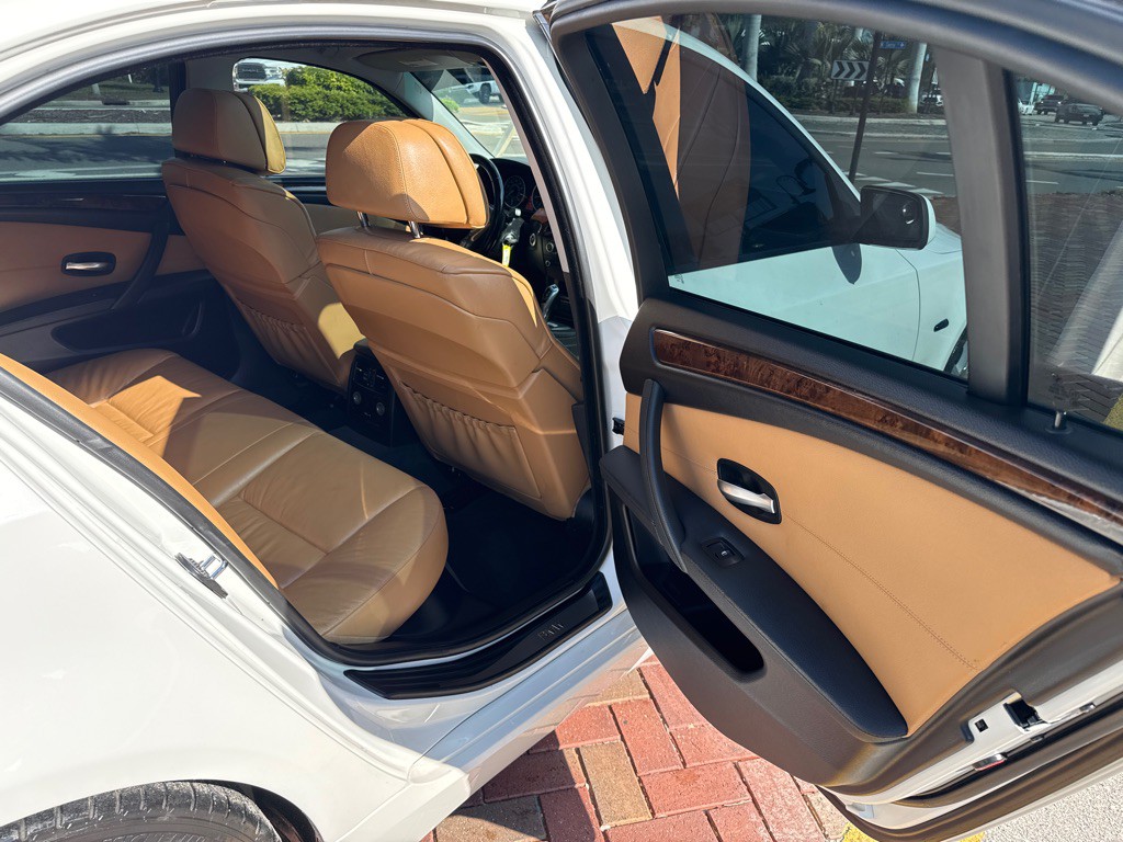 2008 BMW 5 Series Image 12