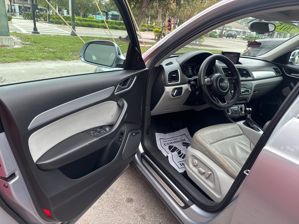 2015 Audi Q3 Image 5