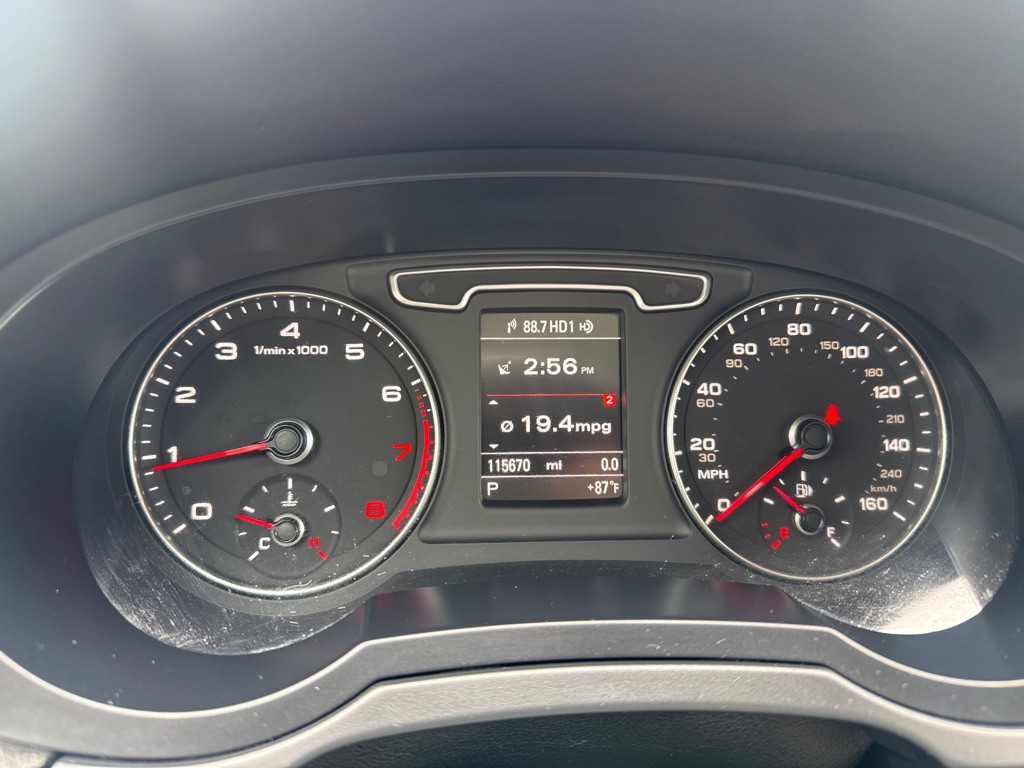 2015 Audi Q3 Image 8