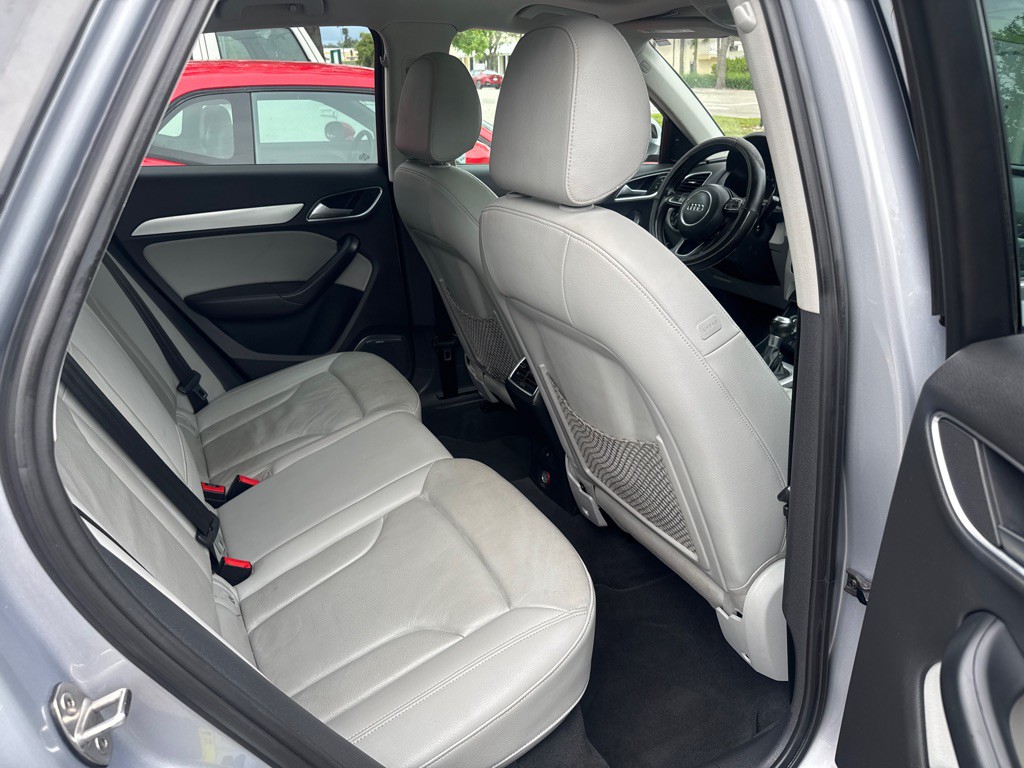 2015 Audi Q3 Image 15