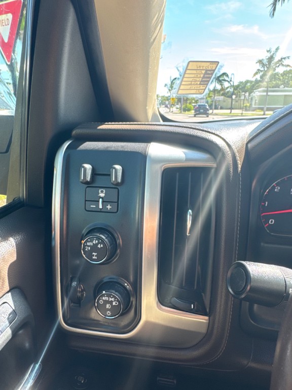 2015 GMC Sierra Image 8
