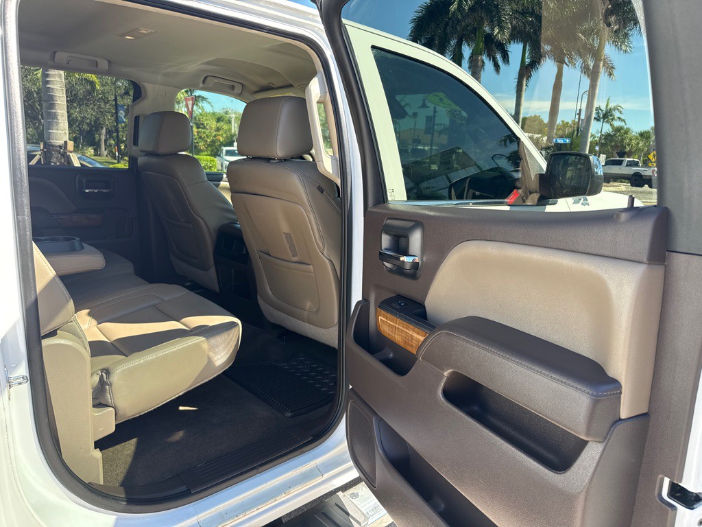 2015 GMC Sierra Image 14