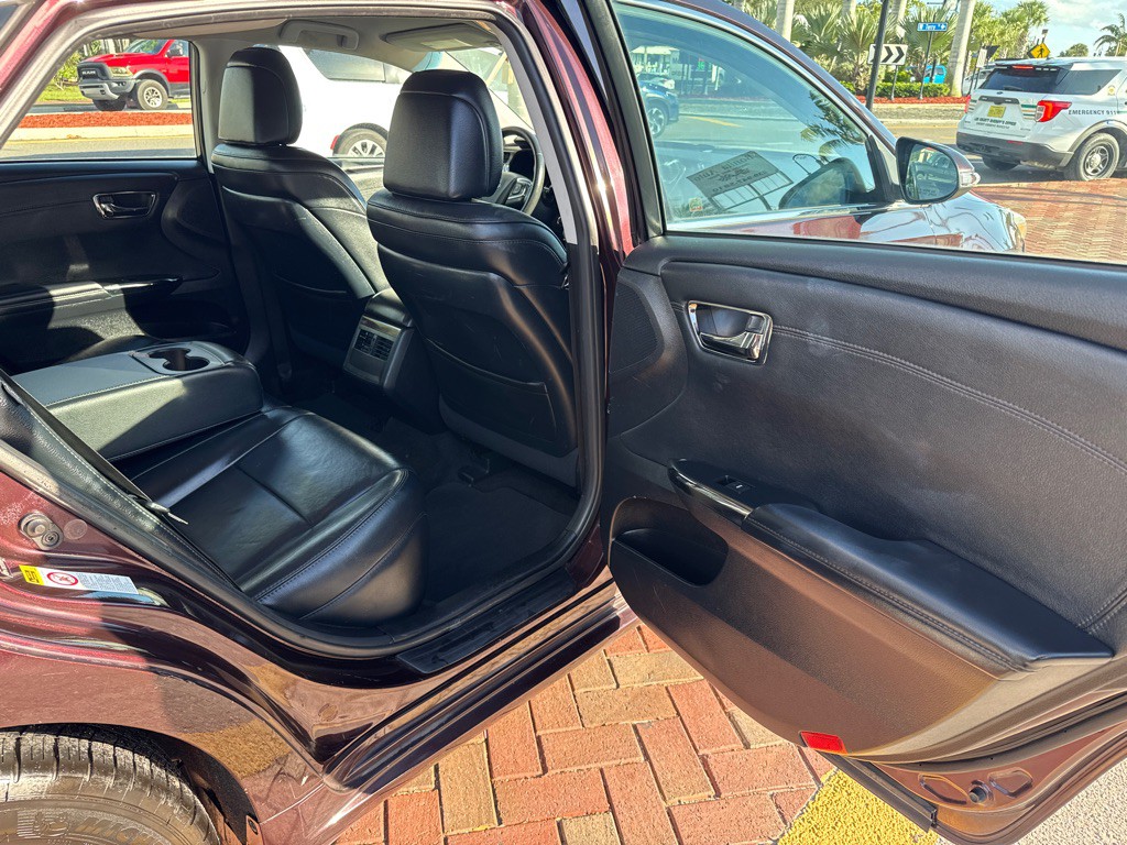 2013 Toyota Avalon Image 11