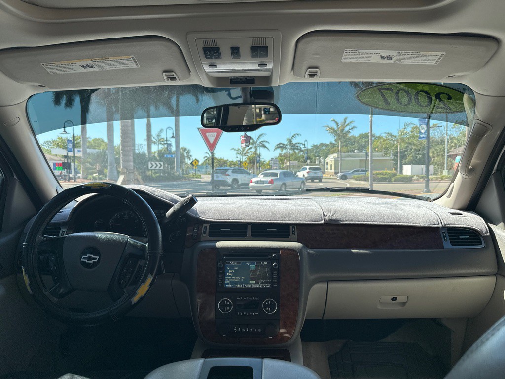 2007 Chevrolet Suburban Image 16