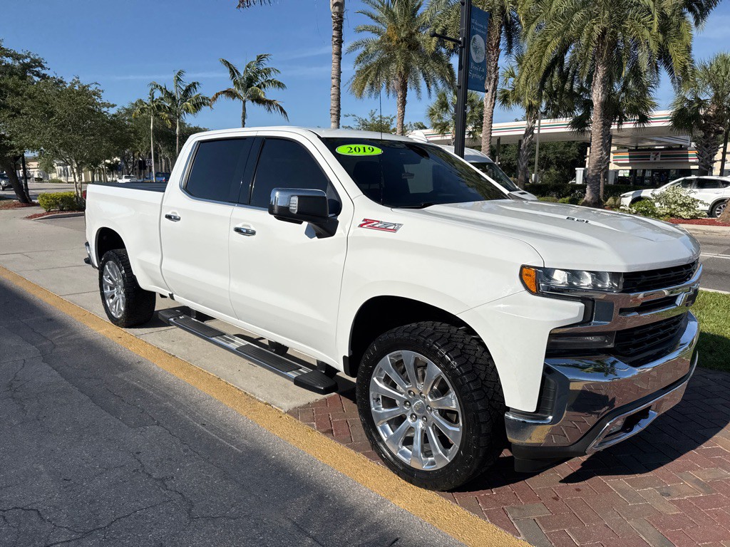 2019 Chevrolet Silverado 1500 Image 2