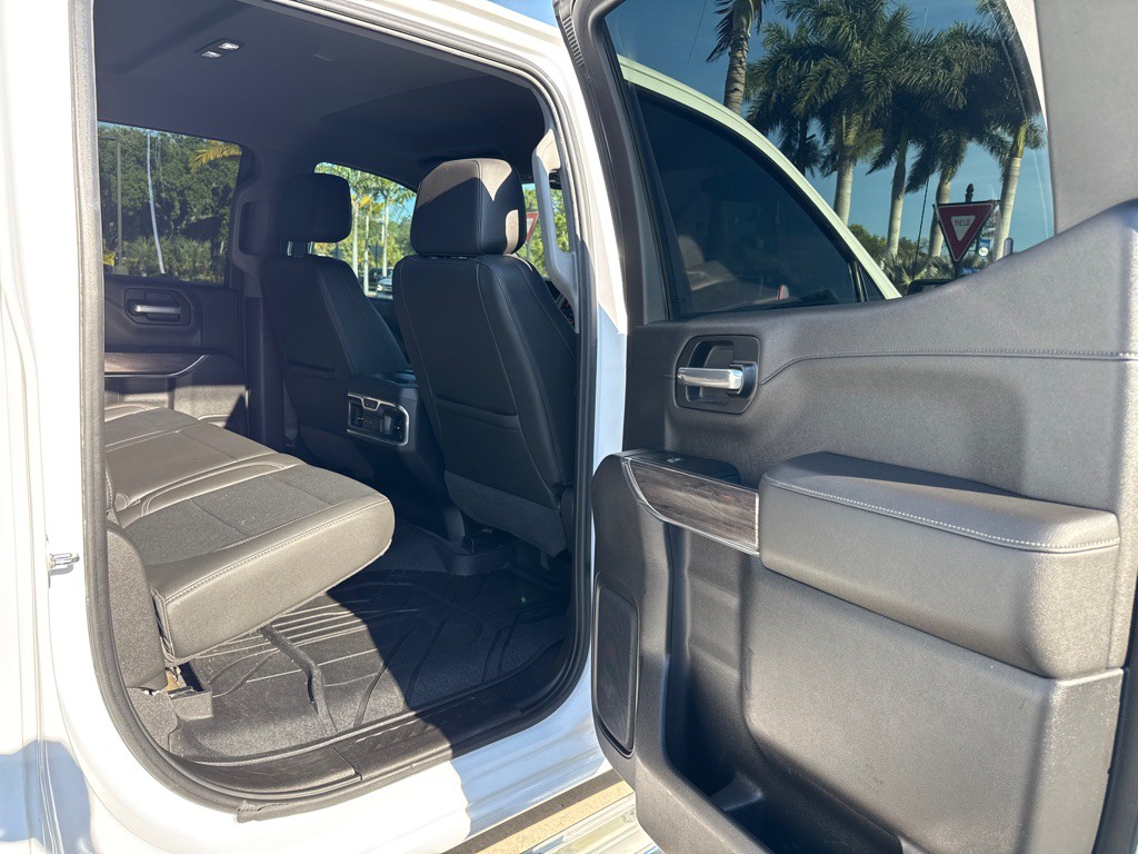 2019 Chevrolet Silverado 1500 Image 17
