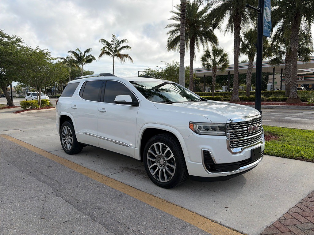 2021 GMC Acadia Image 3