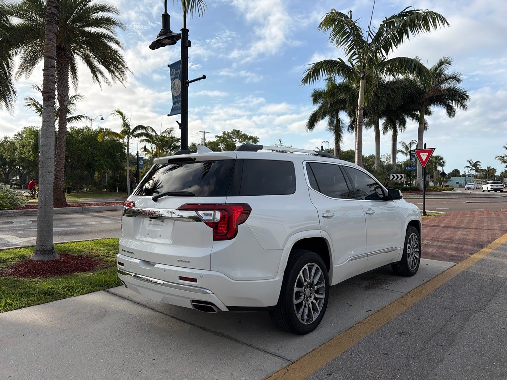 2021 GMC Acadia Image 22
