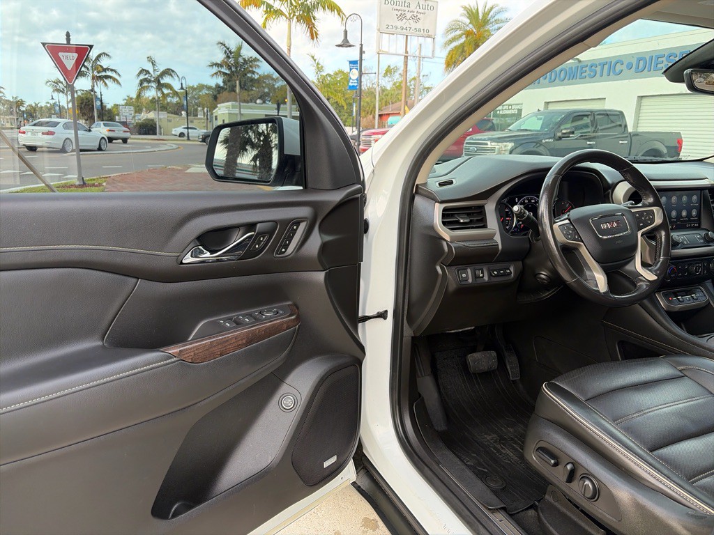 2021 GMC Acadia Image 30