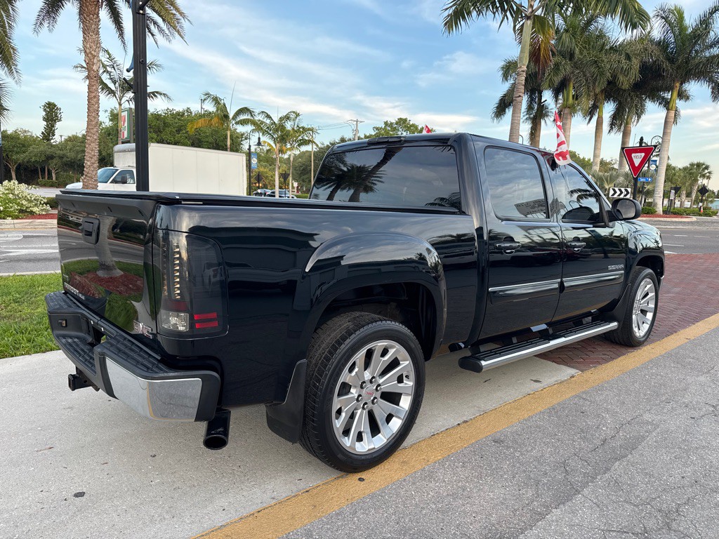 2011 GMC Sierra Image 4
