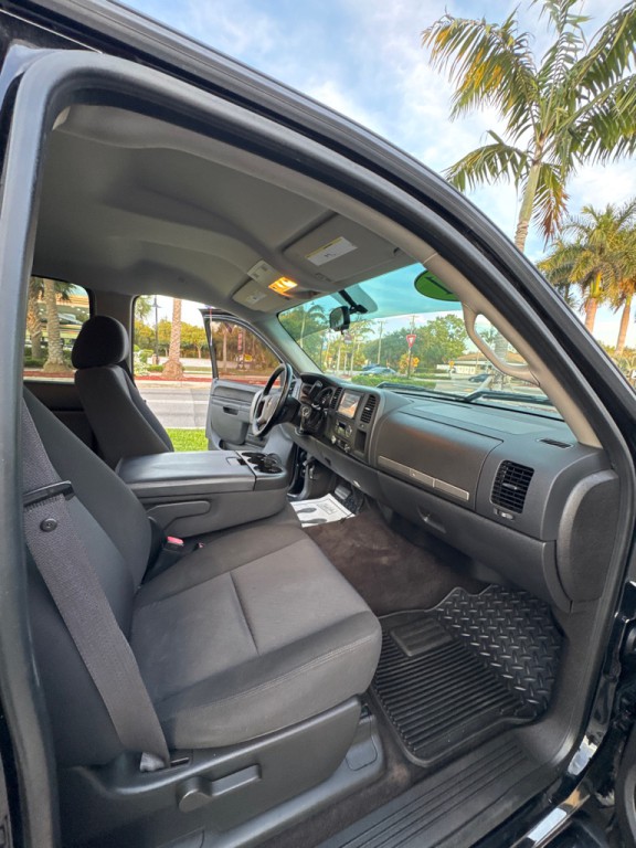 2011 GMC Sierra Image 18