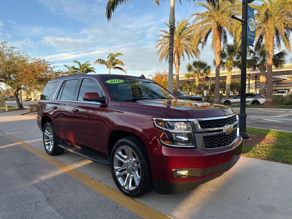 2016 Chevrolet Tahoe Image 2