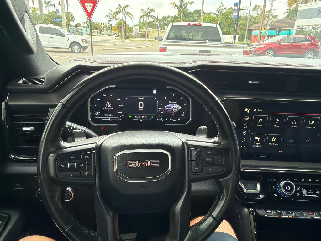 2023 GMC Sierra Image 16