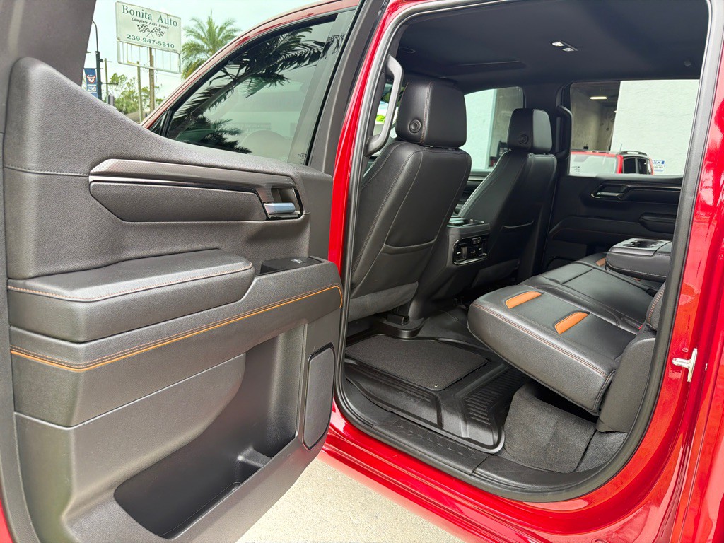 2023 GMC Sierra Image 18