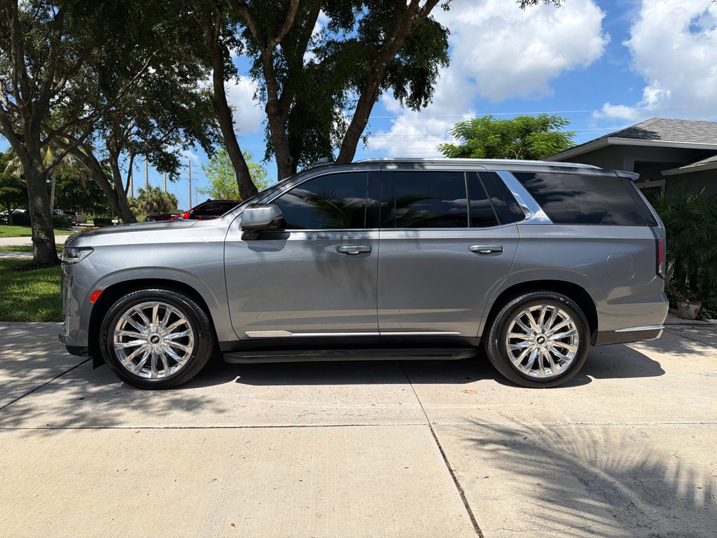 2021 Cadillac Escalade Image 4