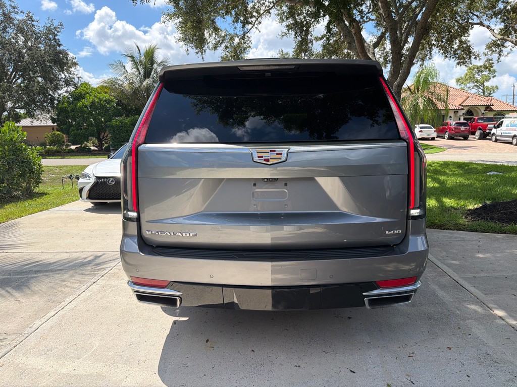2021 Cadillac Escalade Image 6