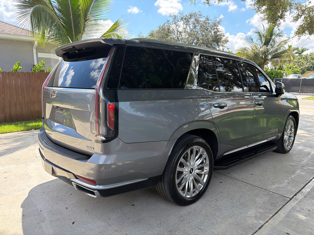 2021 Cadillac Escalade Image 7