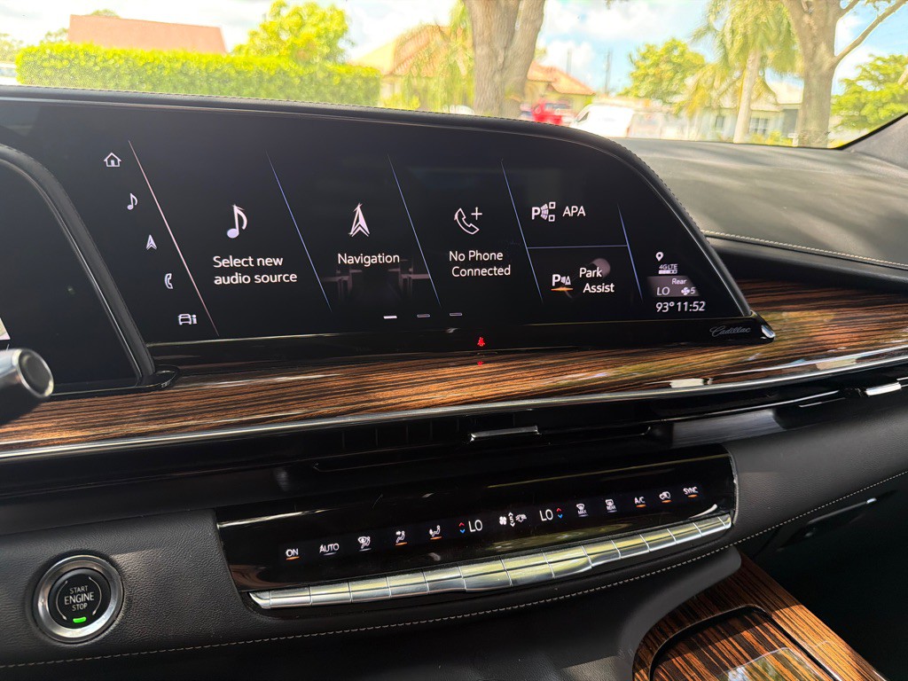 2021 Cadillac Escalade Image 14