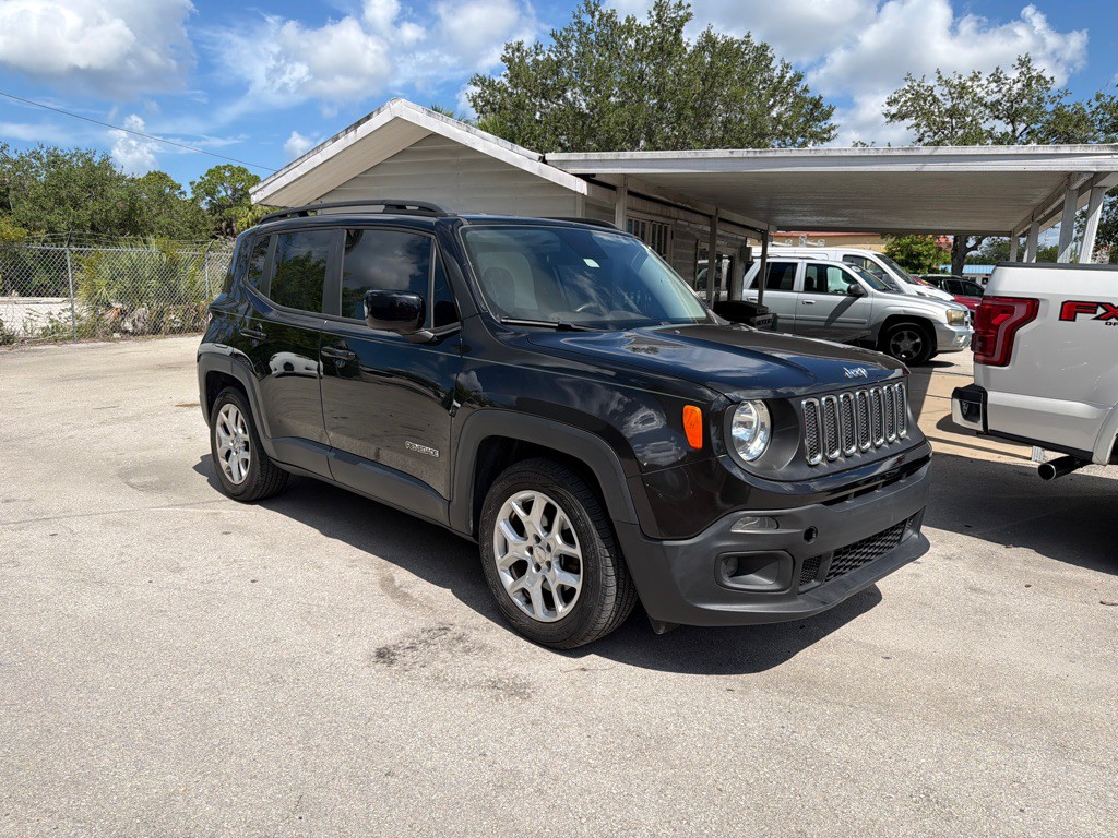 2015 Jeep Renegade Image 2