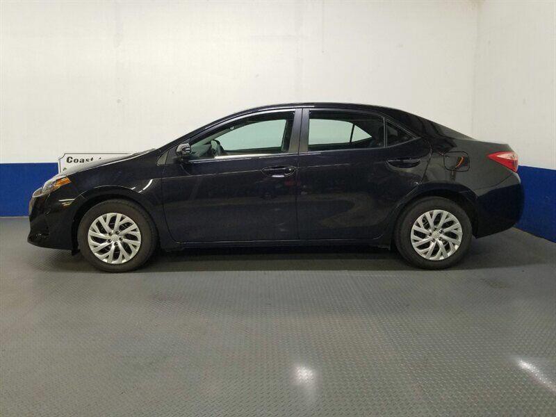 2018 Toyota Corolla Image 2