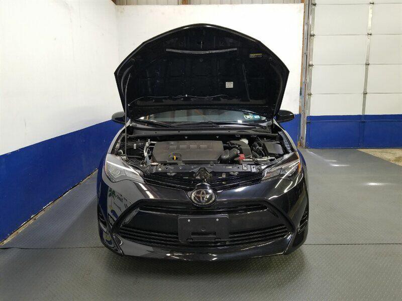 2018 Toyota Corolla Image 21