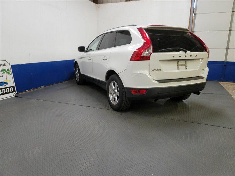 2012 Volvo XC60 Image 24