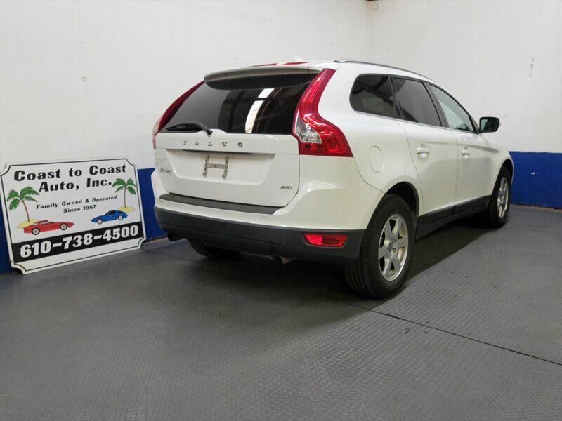 2012 Volvo XC60 Image 28