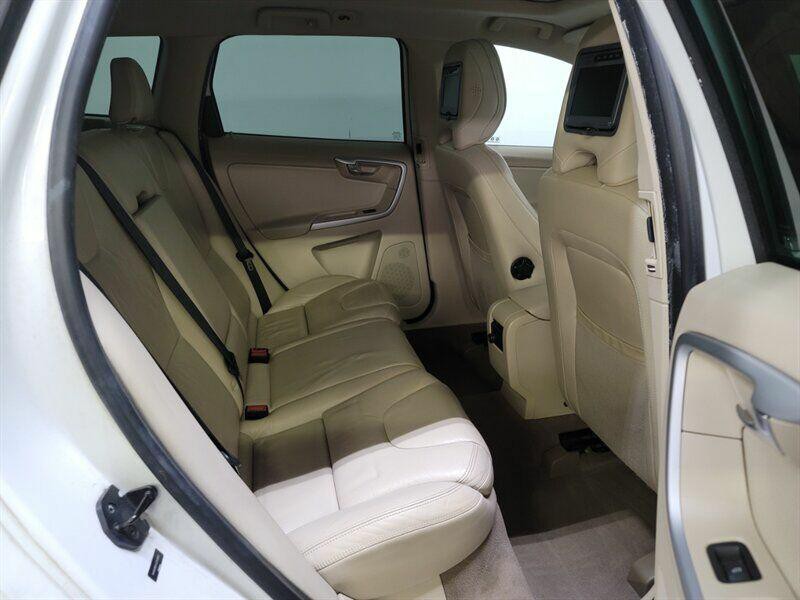2012 Volvo XC60 Image 30
