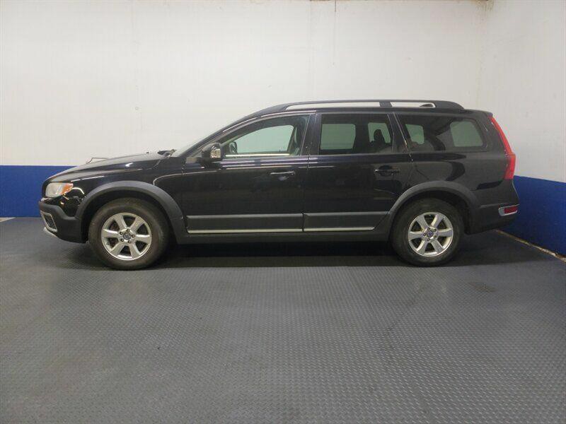 2009 Volvo XC70 Image 2