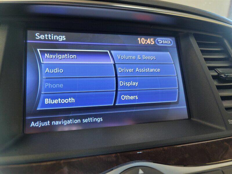 2017 INFINITI QX80 Image 19