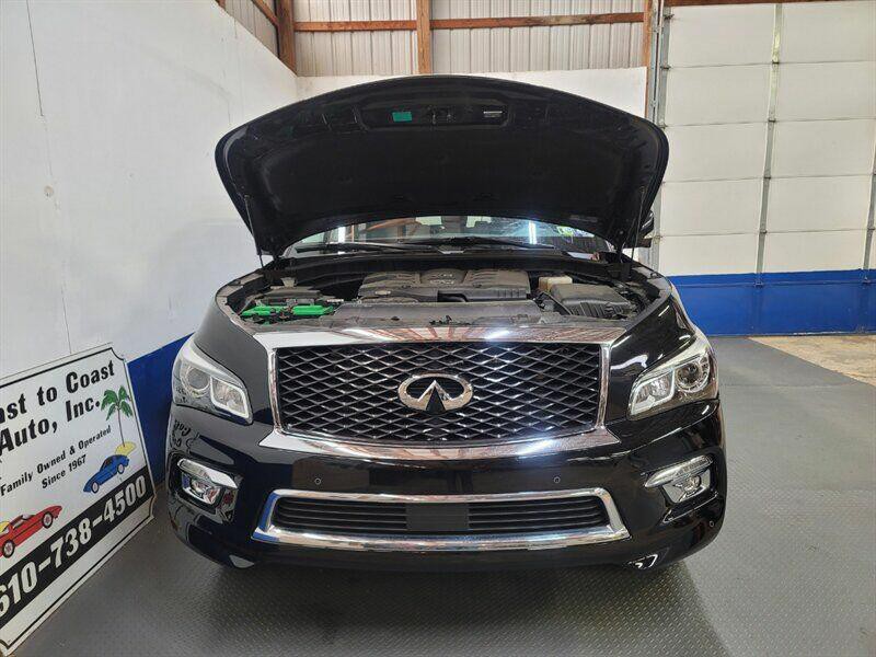 2017 INFINITI QX80 Image 28