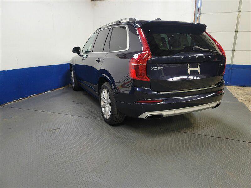 2016 Volvo XC90 Image 31