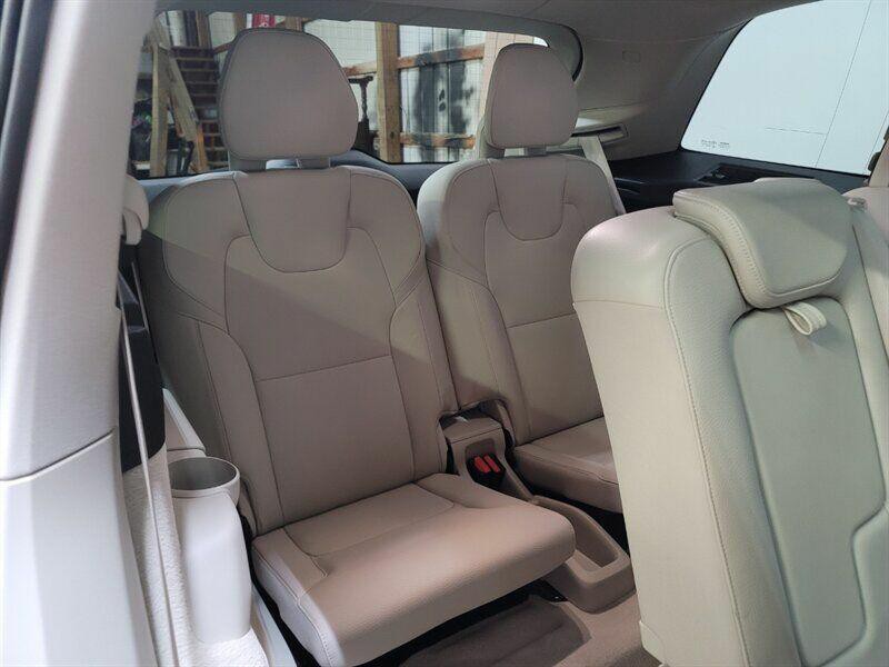 2016 Volvo XC90 Image 39