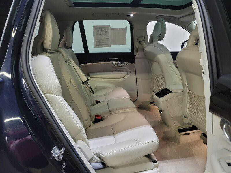 2016 Volvo XC90 Image 40