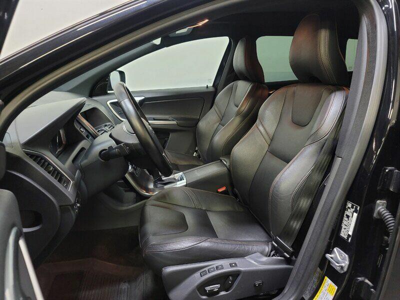 2016 Volvo XC60 Image 6