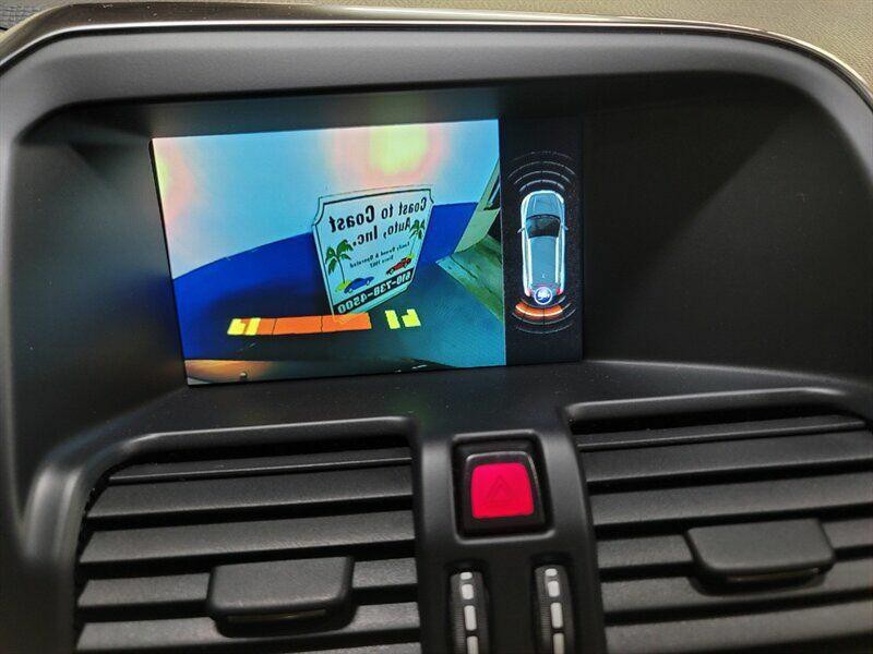 2016 Volvo XC60 Image 16